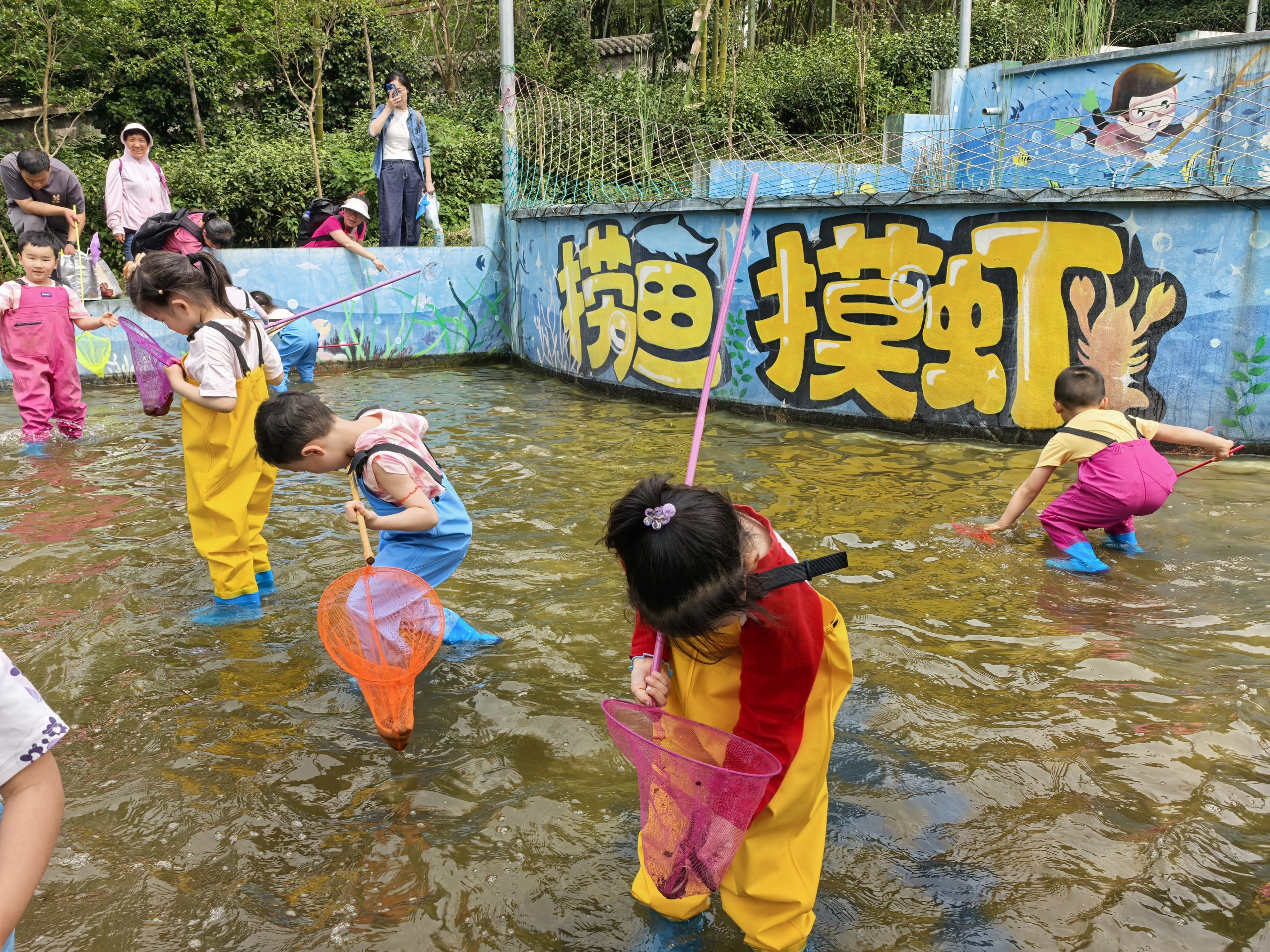 怀德苑幼儿园在华夏游学龙凤谷教育营地开展探野奇遇亲子营社会实践