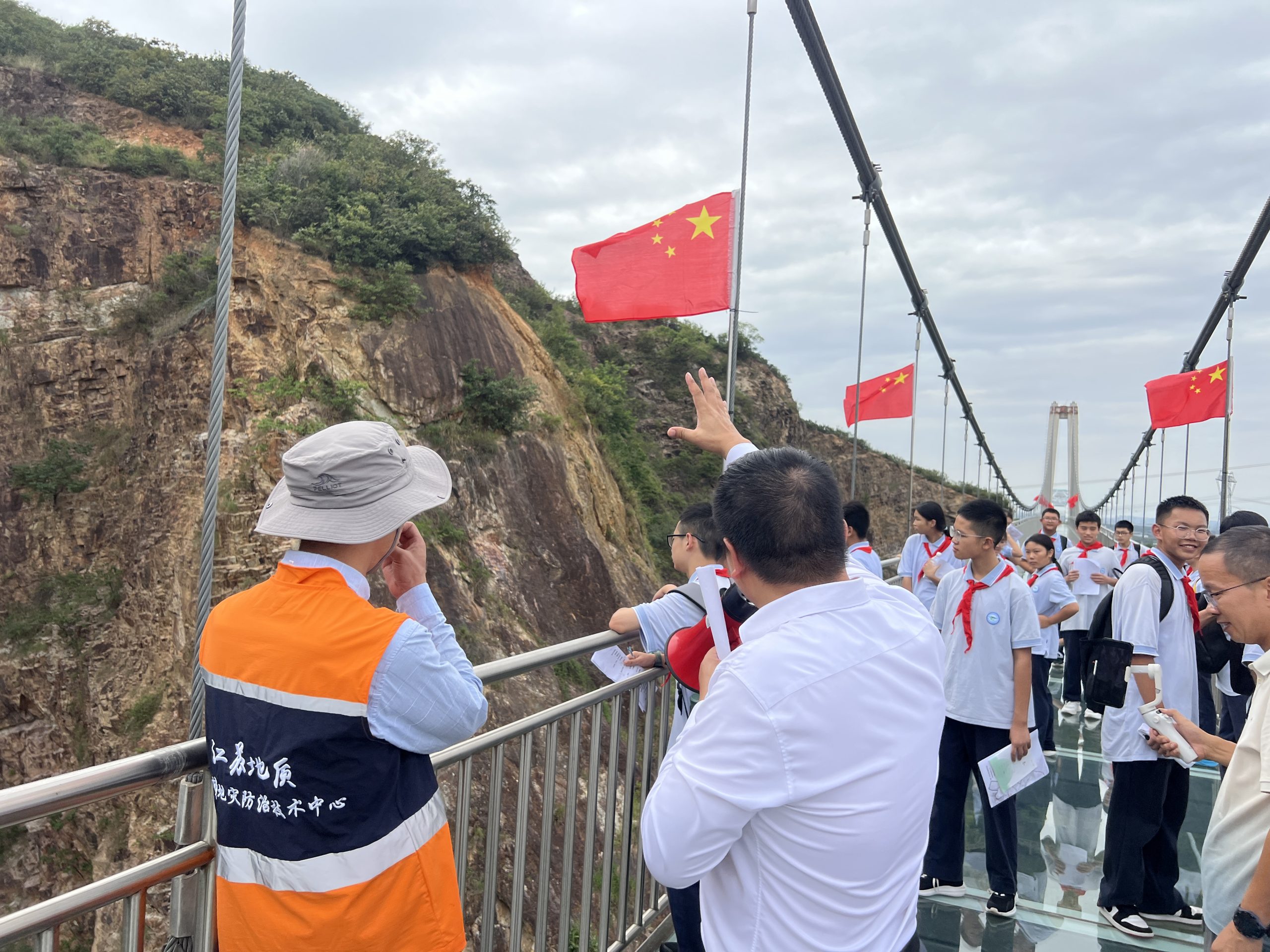 全国科普月江苏省地质局第二地质大队华夏游学龙凤谷科普专场